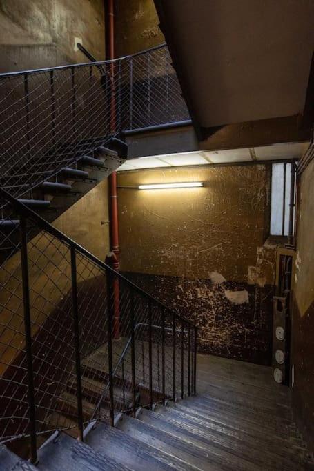 Sublime Loft Avec Verrieres Sur Le Canal St Martin