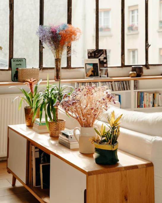Sublime Loft Avec Verrieres Sur Le Canal St Martin